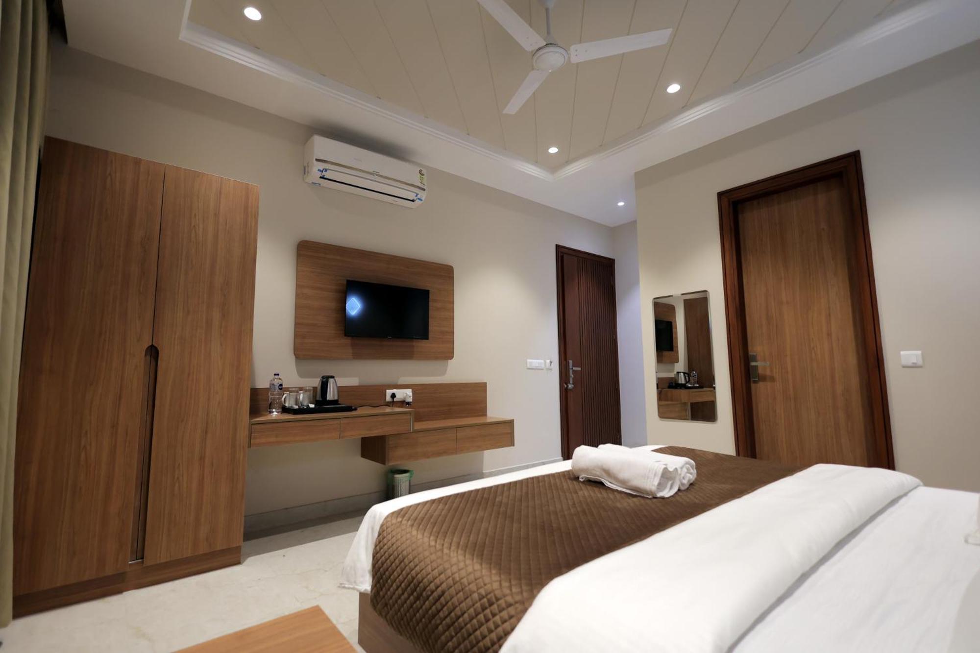 Hotel Regal Palm Moradabad Eksteriør bilde