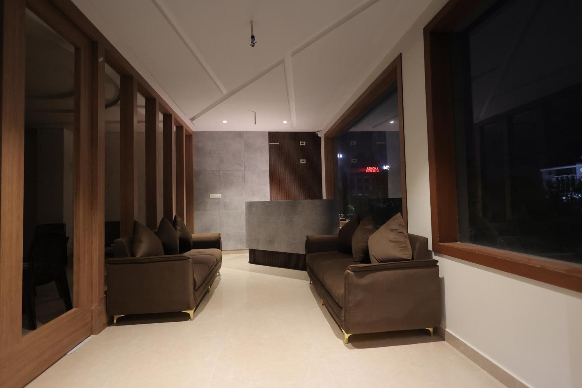Hotel Regal Palm Moradabad Eksteriør bilde