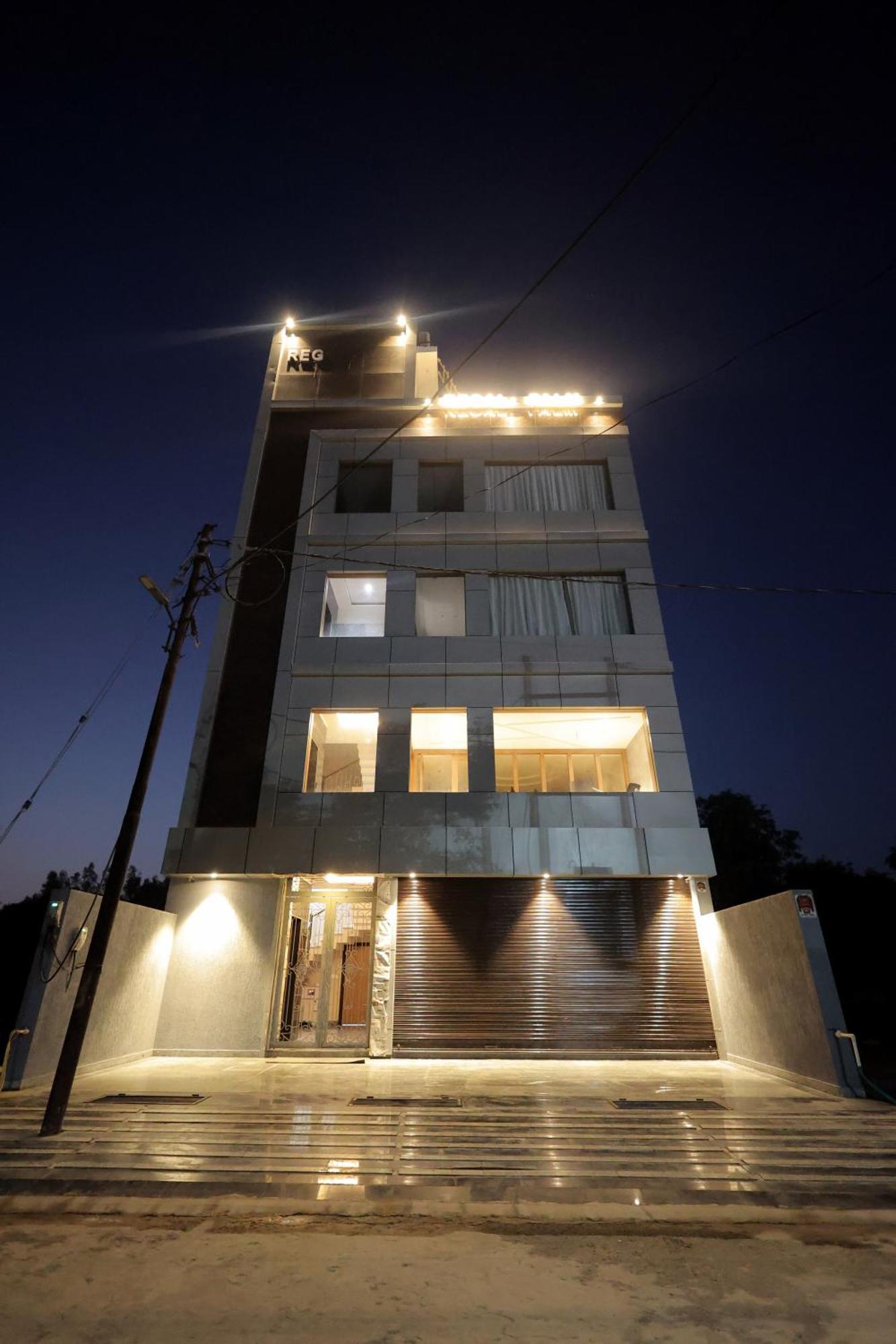 Hotel Regal Palm Moradabad Eksteriør bilde